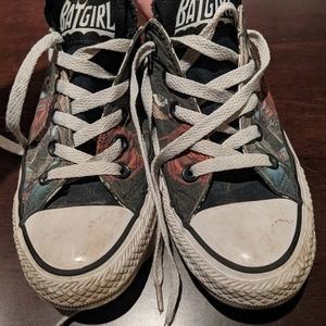 Women's size 6 Batgirl Converse shoes